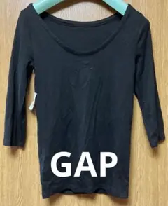 GAPカットソー