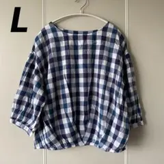 青と白のチェック柄七分袖シャツ