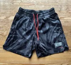 パリサンジェルマン　コラボ　Jordan ブラック ショートパンツ M