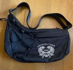✨新品✨ オニツカタイガー メッセンジャーバッグ 男女兼用