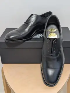 未使用 チーニー ストレートチップ CHEANEY GEOFFREY UK8