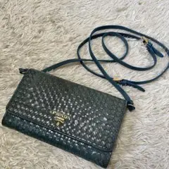 プラダ マドラス 長財布 ウォレット ショルダー