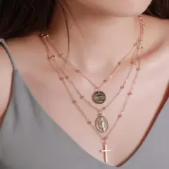 ★新品未使用★♥♥ゴールド 3連ネックレス 海外セレブ風♥♥
