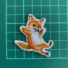 キツネ 刺繍 アイロンワッペン 狐 FOX kitsune