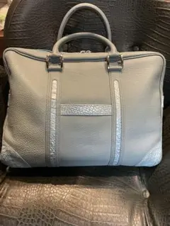 Item thumbnail for item 8b222b84-9dcc-4de1-acee-7cc8e92b5871