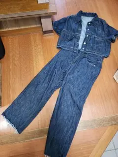 Hakeデニムセットアップジャケットとパンツ