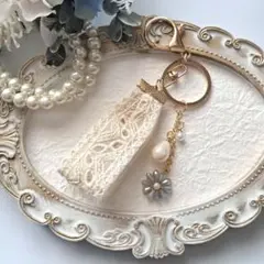 ⭐2798⭐❣️華やか♡大人可愛いアクセ❣️オリジナル✴インド刺繍キーホルダー