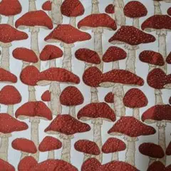 きのこ　生地　厚手　レトロ風　ジャガード　赤　布　36×150cm