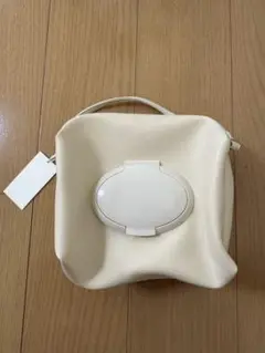 新品未使用　tonto おむつポーチ　バニラ　まちおおきめ