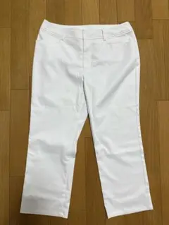 【お得】【新品】おしゃれ　白　パンツ