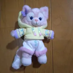 フード付きリーナベルキーホルダーバッチ