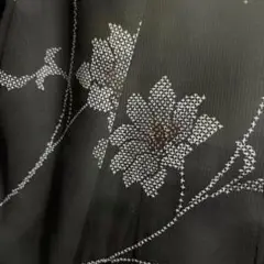 着物新品セール値下夏物洗える汚れ傷なし黒地で流れ様にお花が綺麗生地しっかりしてる