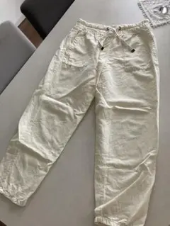 お値下げZARAオフホワイトカジュアルパンツM柔らかくてすぐ乾きます5900円程