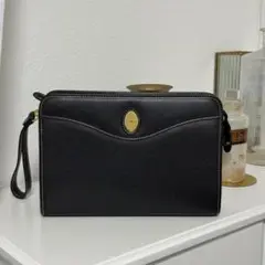 Item thumbnail for item 077af342-e95a-4cb4-9478-aae95487c63f