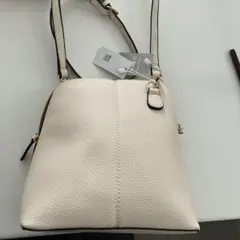 ホワイト レザー風 ショルダーバッグ　新品
