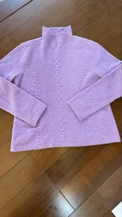ラベンダー　カシミヤ100 スリット　ハイネック ニットセーター　レリアン