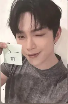 ONEUS 5X music art ヨントン　トレカ　イド