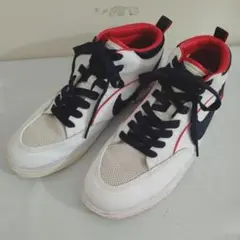 NIKE SB　リアクトレオ プレミアム　スニーカー