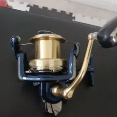 【中古】 シマノ  ブルズアイ 遠投 7100 7050 替スプール付  /Z419M 中古】 シマノ ブルズアイ 遠投 7100 7050 替スプール付 /Z419M