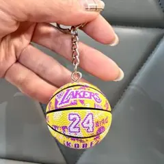 24.KOBE バスケットボールキーホルダー卒団引退名入れストラップ作成可能‼️