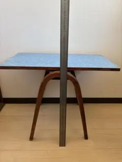 昭和レトロ　青色木製テーブル