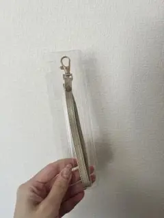 ストラップ　ゴールド