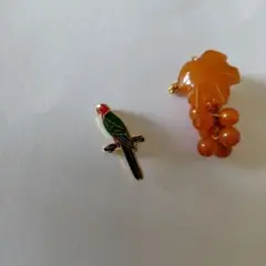 ブローチ2点