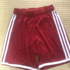 adidas 赤 ハーフパンツ Sサイズ