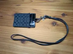 COACHI ブラック　パスケース・定期入れカードケース　ストラップ付き