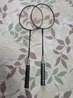 バドミントンラケット２本中古