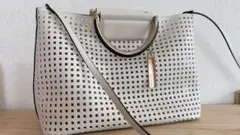 ホワイト メッシュデザイン ショルダーバッグ　スコットクラブ