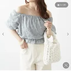 NICE CLAUP 水色トップス