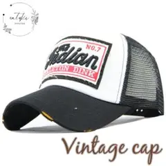【新品未使用品】ダメージ加工　帽子　赤　黒　キャップ　メッシュキャップ　通気性