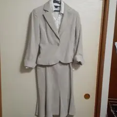 お値下げ!卒業式入学式に!スーツです。