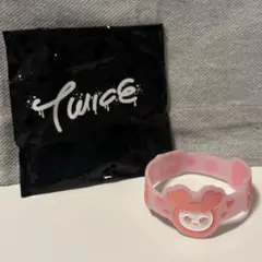 TWICE MOMO 蓄光ラバーバンド