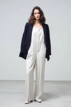 ebure 美品 フォルテツイルオールインワン ベージュ