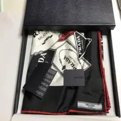 新品 PRADA スカーフ