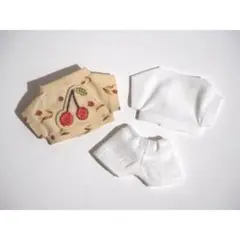 10cm ぬい服　柄シャツ　Tシャツ　パンツ　3点セット