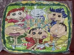 映画クレヨンしんちゃん　灼熱のカスカベダンサーズ　もちもちBIGクッション①