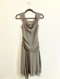【美品】BUONA GIORNATA グレー ノースリーブワンピース