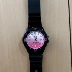 ピンクアナログダイアル腕時計