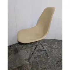 Herman Miller Eames Shell Chair 1976年製