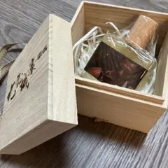 トワイライトウォリアーズ　龍捲風 香水　木箱セット Amazon.co.jp: トワイライト ウォリアーズ 決戦 九龍城砦 龍捲風
