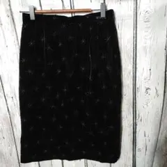 未使用に近い♡コーデュロイスカート✨きらきら黒色　日本製　大きめサイズ　秋冬物