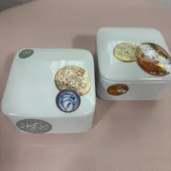 2619 深川製磁  金彩雲鶴図  蓋物  ボンボニエール 大小 菓子器　2客 小さな蓋つきのうつわには、幸せがきっと入っている | 特集