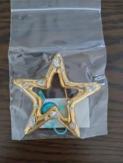 新品 チェコスロバキア製 ブローチ