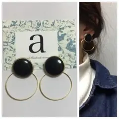 1057-1 2way☺︎パールブラックとゴールドのピアス×ゴールドフープ☺︎