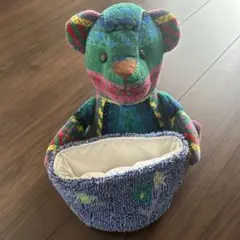 カラフルクマ型ぬいぐるみバスケット