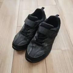 瞬足　ブラック スニーカー　24cm