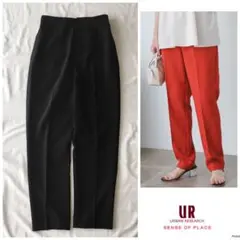 ◎アーバンリサーチ【洗える】センタープレス タック テーパードパンツ￼ 黒